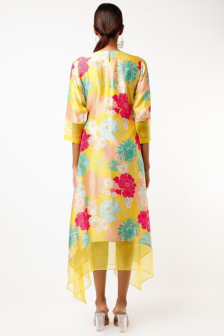 Yellow Floral Printed Tunic by Archana Shah at Pernia's Pop Up Shop