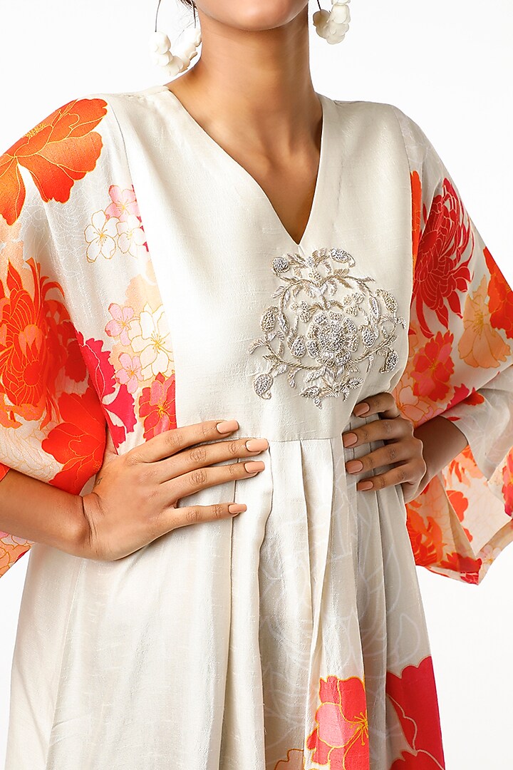 White Printed & Hand Embroidered Tunic by Archana Shah at Pernia's Pop Up Shop