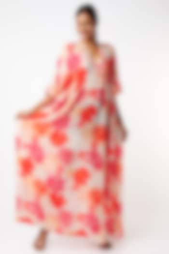 White Hand Embroidered Kimono Kaftan by Archana Shah at Pernia's Pop Up Shop