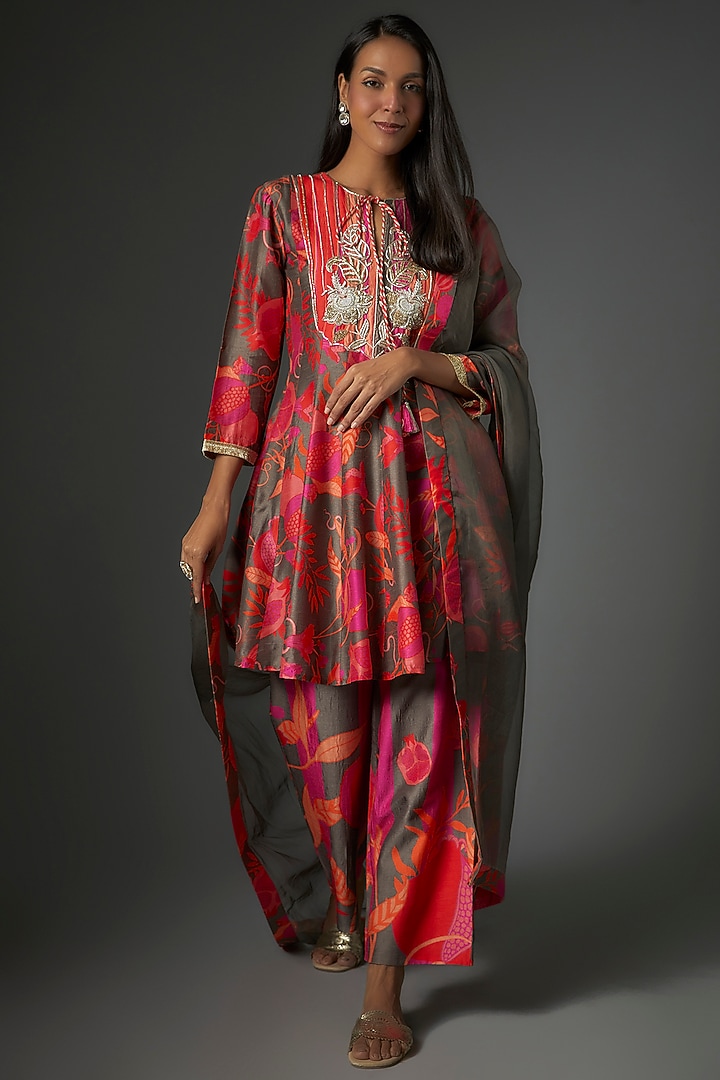 Red & Grey Bemberg Silk Digital Printed & Hand Embroidered Kurta Set by Archana Shah at Pernia's Pop Up Shop