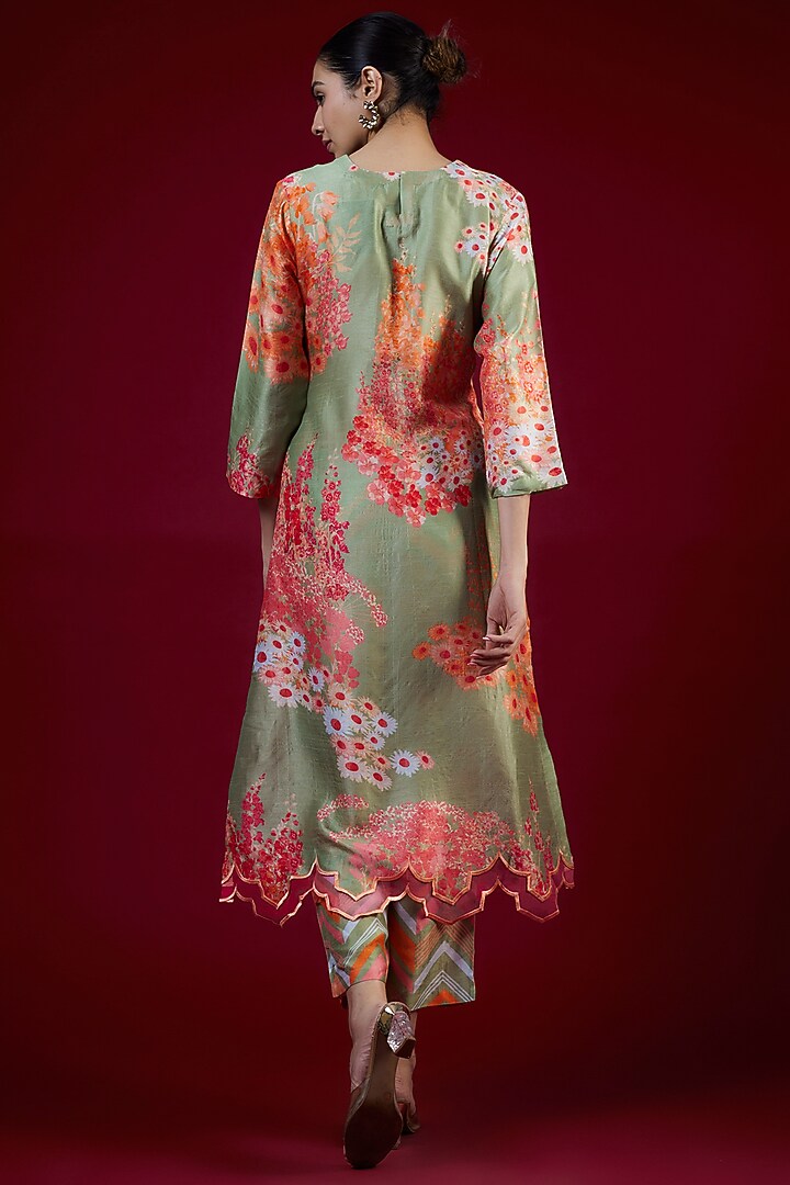 Green Bemberg Silk Digital Printed & Hand Embroidered Kurta Set by Archana Shah at Pernia's Pop Up Shop