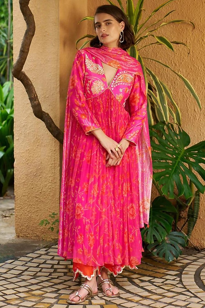 Pink Chanderi Printed & Pearl Embellished Pleated Wedding Anarkali Set by Archana Shah at Pernia's Pop Up Shop