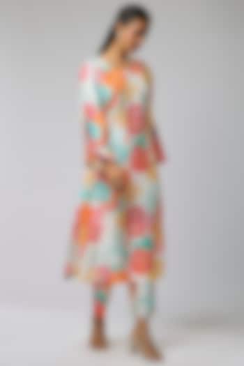 White Bemberg Silk Moroccan Printed Kurta Set by Archana Shah at Pernia's Pop Up Shop