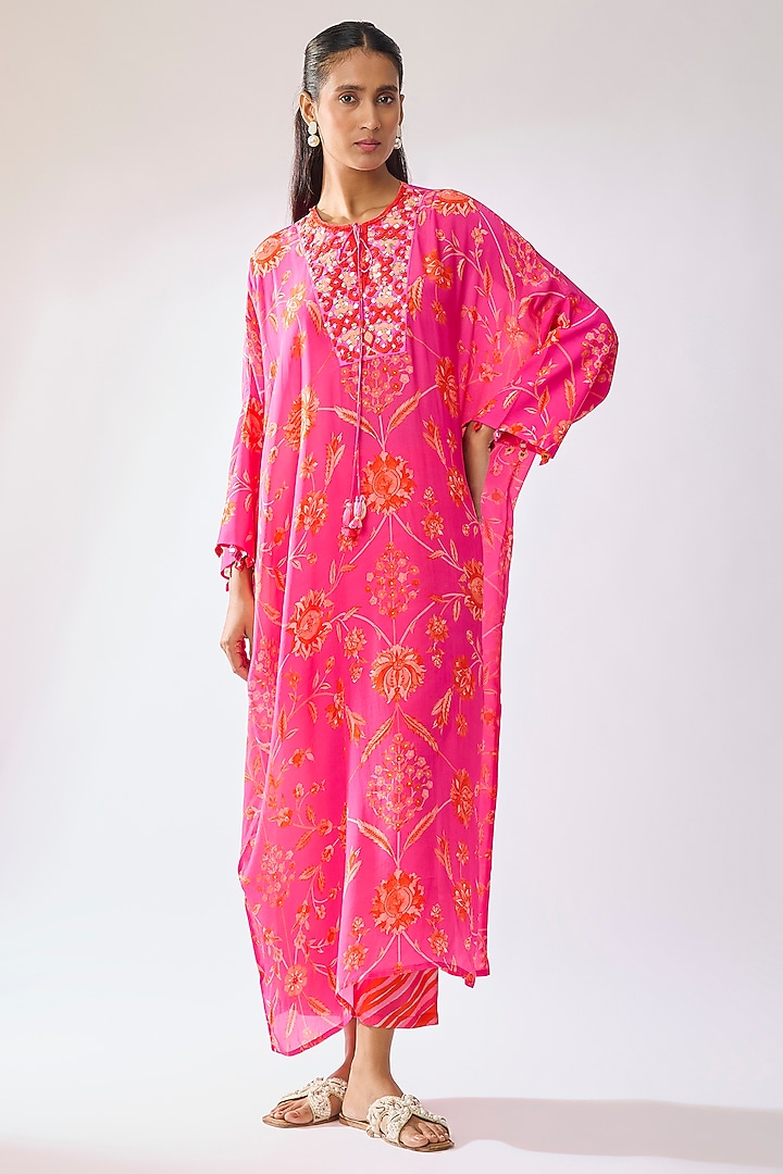 Pink Luxe Crepe Diamond Printed Kurta Set by Archana Shah at Pernia's Pop Up Shop