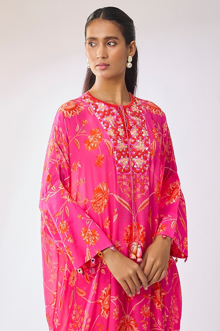 Pink Luxe Crepe Diamond Printed Kurta Set by Archana Shah at Pernia's Pop Up Shop