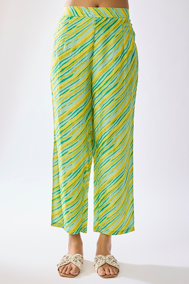 Green Silk Printed & Embroidered Kurta Set by Archana Shah at Pernia's Pop Up Shop