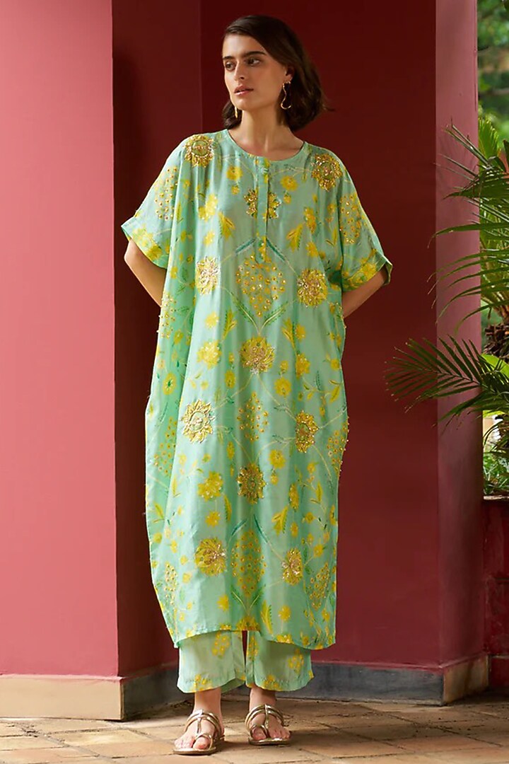 Light Blue Silk Zardosi Embroidered Oversized Kurta Set by Archana Shah at Pernia's Pop Up Shop