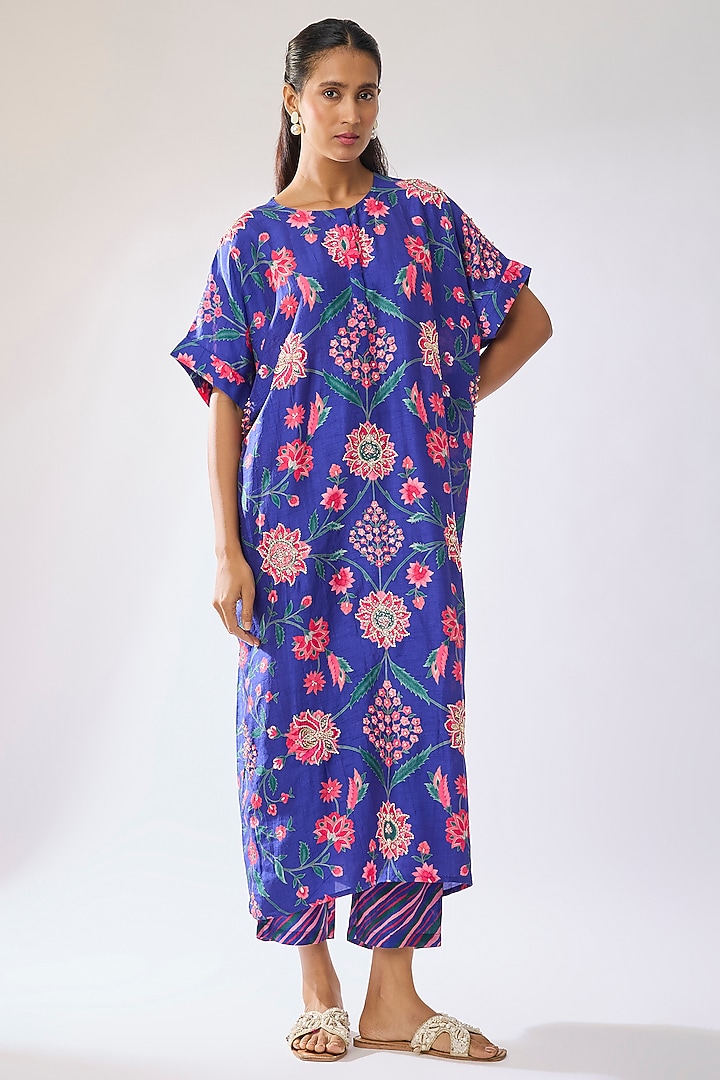 Blue Luxe Silk Blend Printed & Embroidered Kurta Set by Archana Shah at Pernia's Pop Up Shop