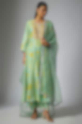 Green Silk Zardosi Embroidered Wedding Anarkali Set by Archana Shah at Pernia's Pop Up Shop