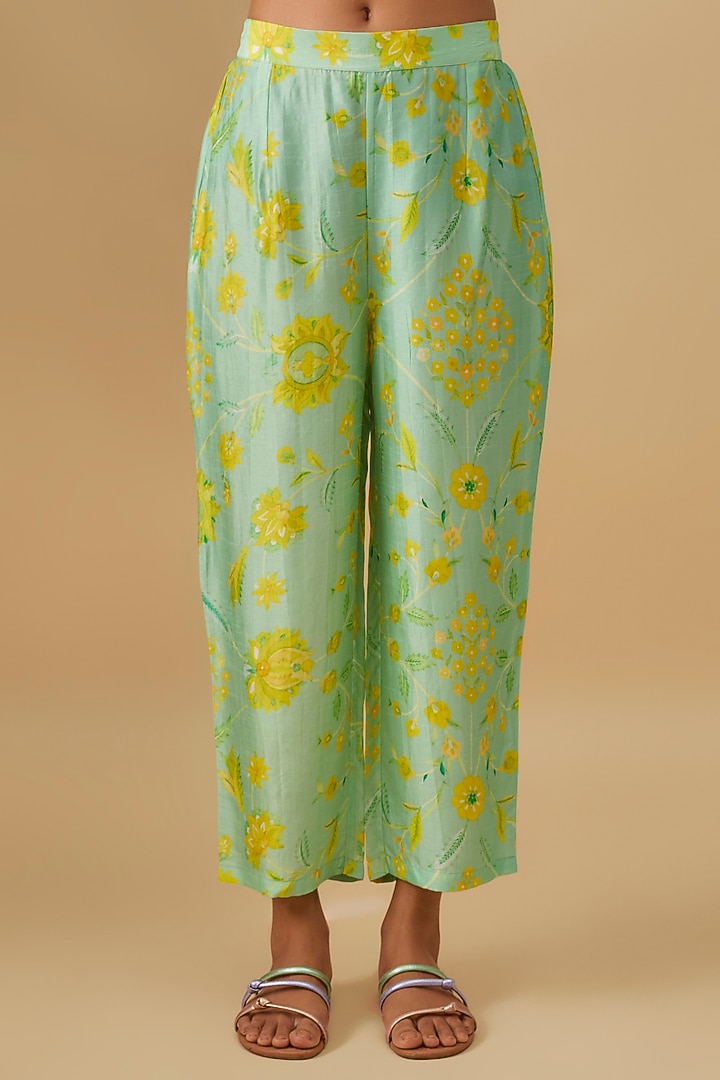 Green Organza Sequins Embellished Kurta Set by Archana Shah at Pernia's Pop Up Shop