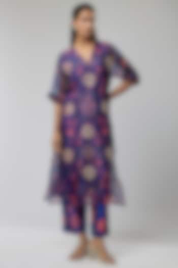 Blue Organza Floral Digital Printed Kurta Set by Archana Shah at Pernia's Pop Up Shop