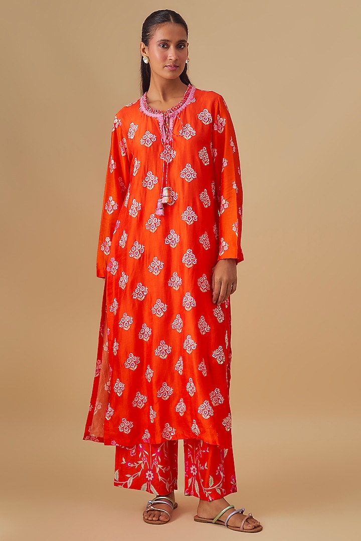 Orange Bemberg Silk Dori Embroidered Kurta Set by Archana Shah at Pernia's Pop Up Shop