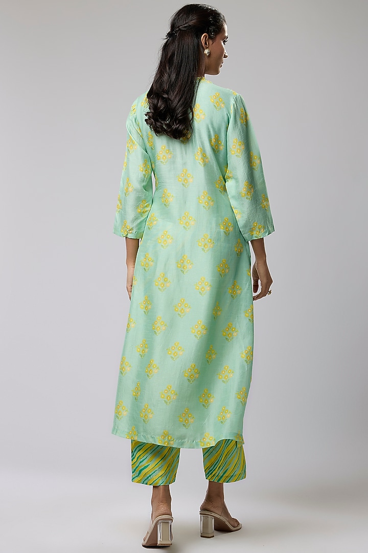 Green Bemberg Silk Dori Embroidered Kurta Set by Archana Shah at Pernia's Pop Up Shop