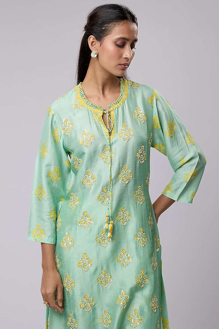 Green Bemberg Silk Dori Embroidered Kurta Set by Archana Shah at Pernia's Pop Up Shop