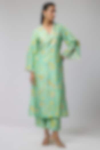 Green Bemberg Silk Dori Embroidered Kurta Set by Archana Shah at Pernia's Pop Up Shop