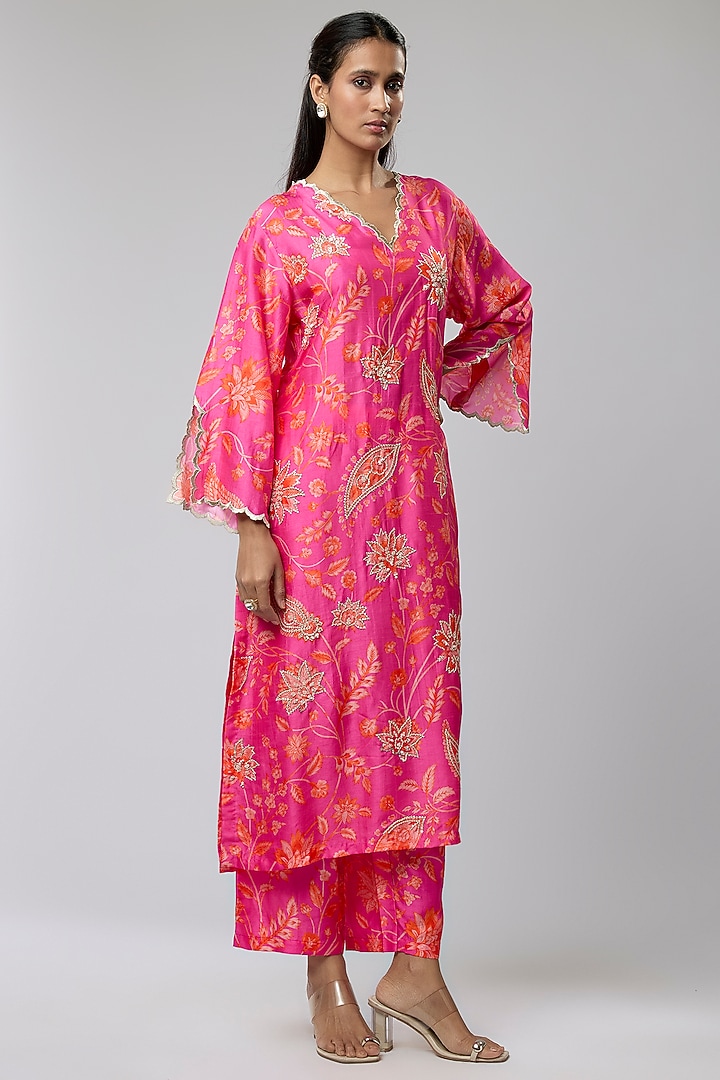 Pink Bemberg Silk Dori Embroidered Kurta Set by Archana Shah at Pernia's Pop Up Shop