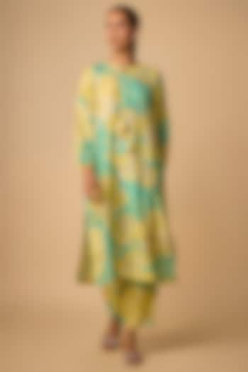 Green Silk Floral Printed Kurta Set by Archana Shah at Pernia's Pop Up Shop