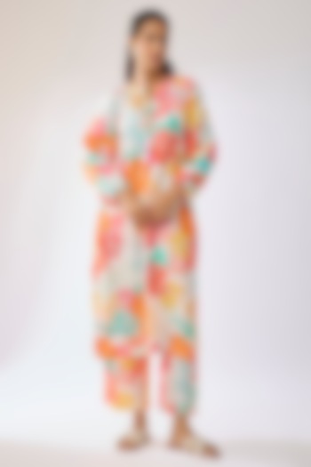 White Bemberg Crepe Digital Printed Tunic Set by Archana Shah at Pernia's Pop Up Shop