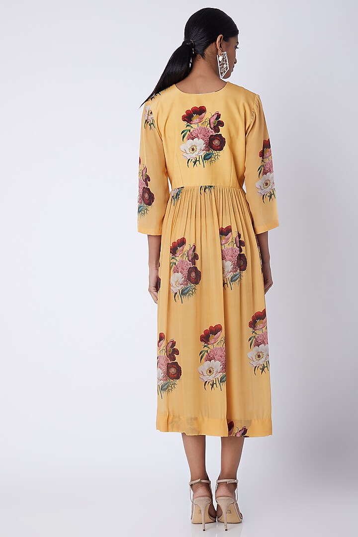 Yellow Embellished & Floral Printed Tunic by Archana Shah at Pernia's Pop Up Shop