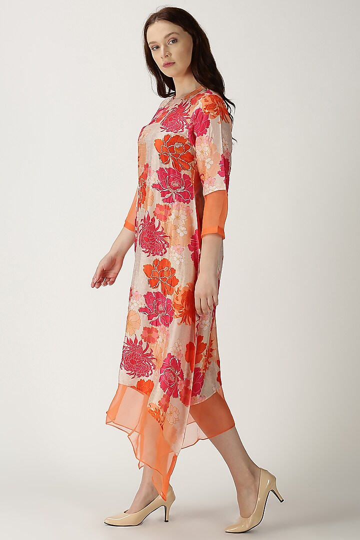 White Printed & Embroidered Tunic by Archana Shah at Pernia's Pop Up Shop