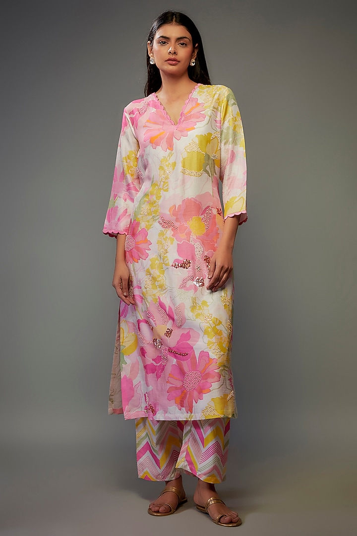 Ivory Bemberg Silk Digital Printed & Hand Embroidered Kurta Set by Archana Shah at Pernia's Pop Up Shop