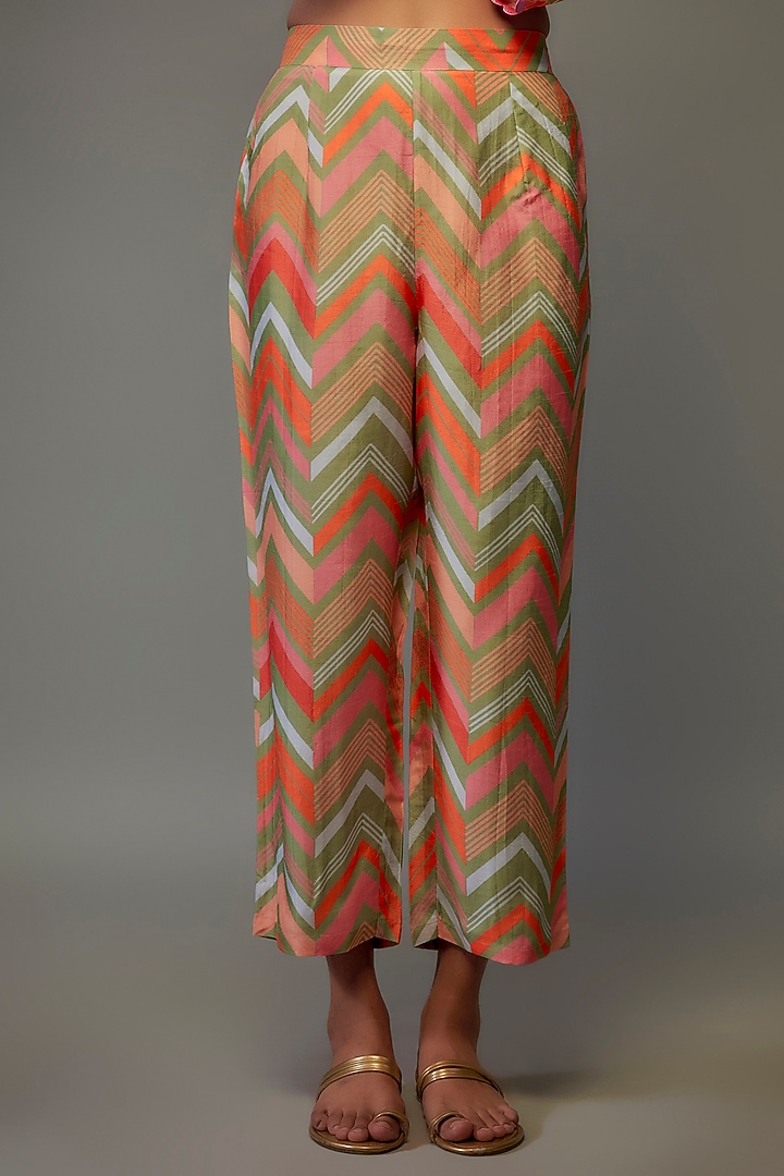 Green Bemberg Silk Digital Printed & Hand Embroidered Kurta Set by Archana Shah at Pernia's Pop Up Shop