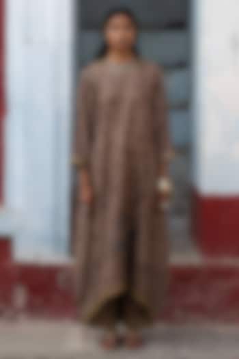 Natural Beige Chanderi Silk Kalamkari Kurta Set by Archana Jaju at Pernia's Pop Up Shop