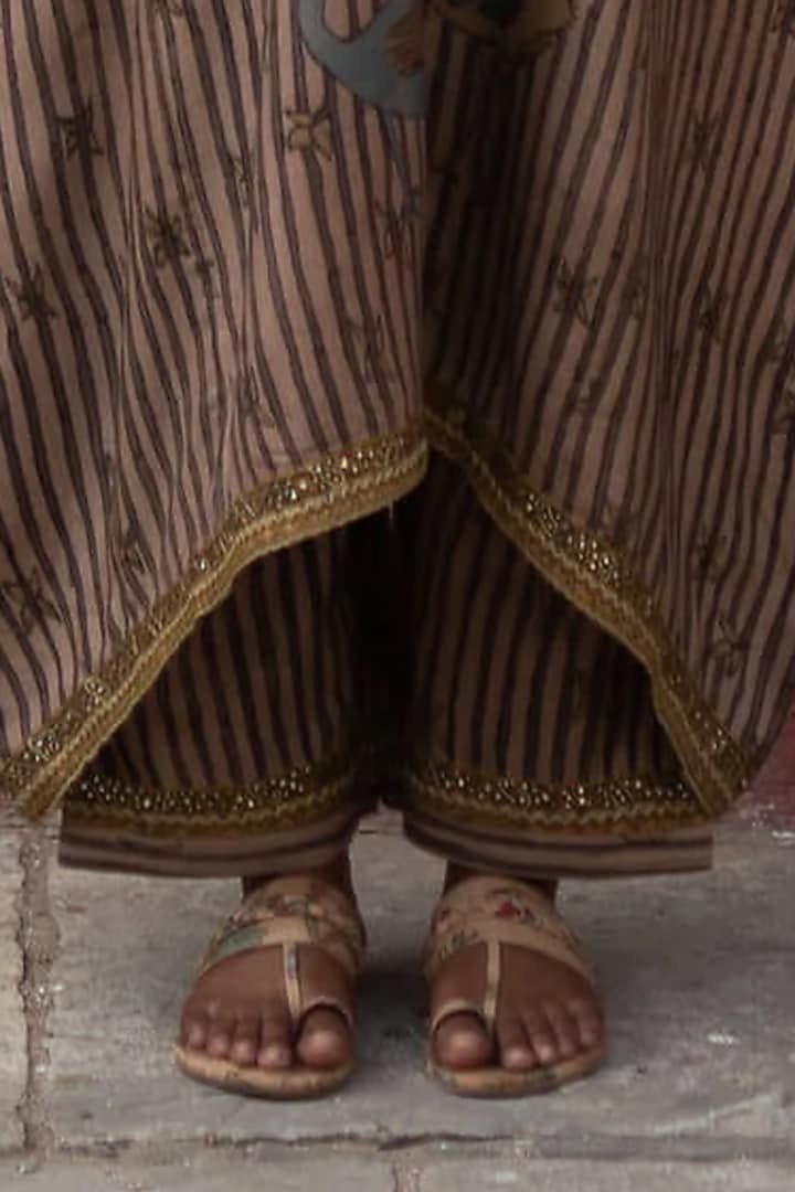 Natural Beige Chanderi Silk Kalamkari Kurta Set by Archana Jaju at Pernia's Pop Up Shop