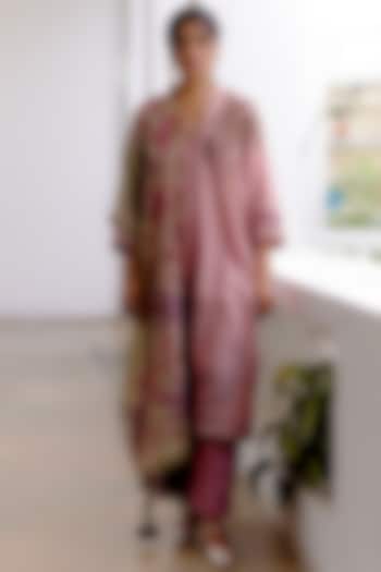 Rose Handspun Cotton Hand Painted Kurta Set by Archana Jaju at Pernia's Pop Up Shop