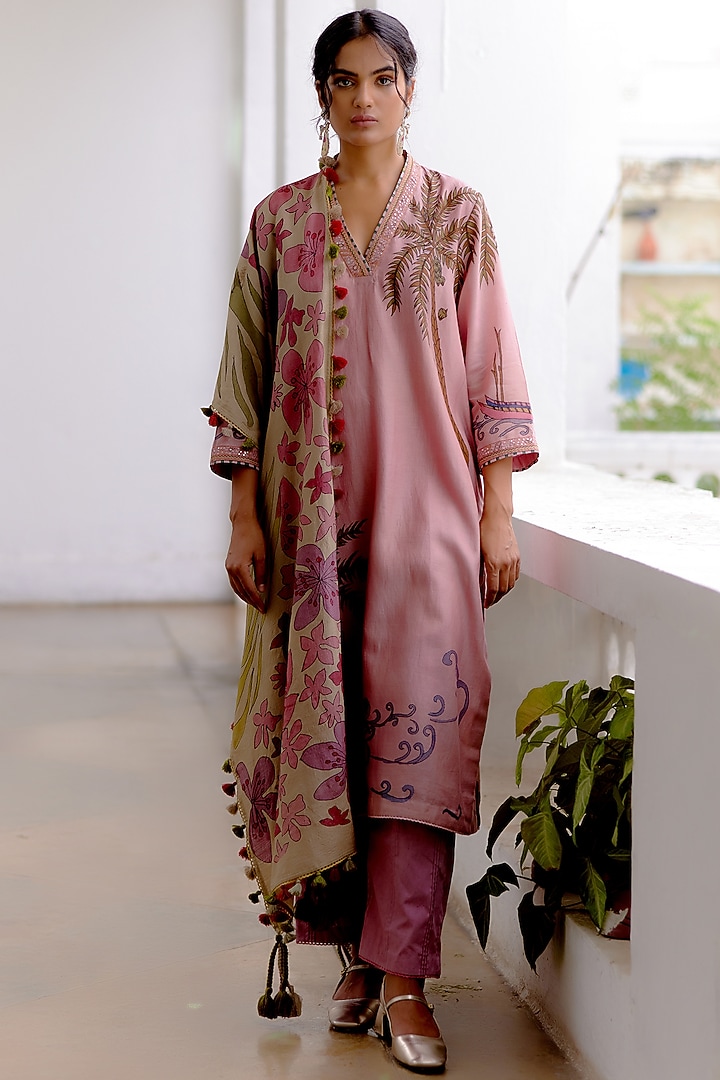 Rose Handspun Cotton Hand Painted Kurta Set by Archana Jaju at Pernia's Pop Up Shop