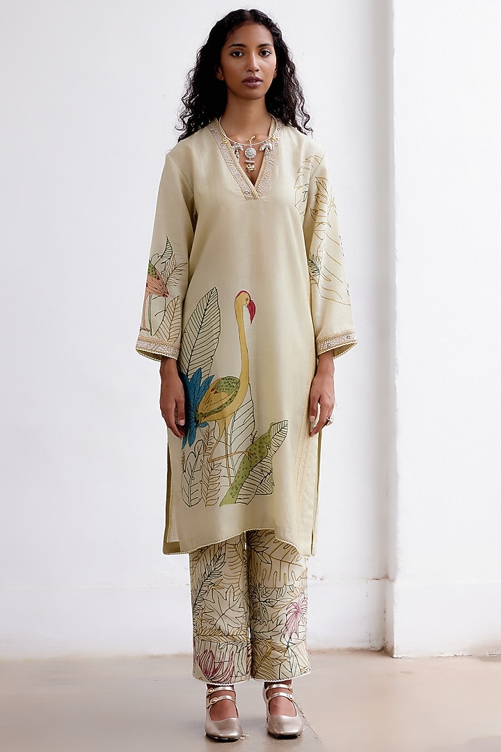 Ivory Handspun Cotton Hand-Painted Kurta Set by Archana Jaju at Pernia's Pop Up Shop