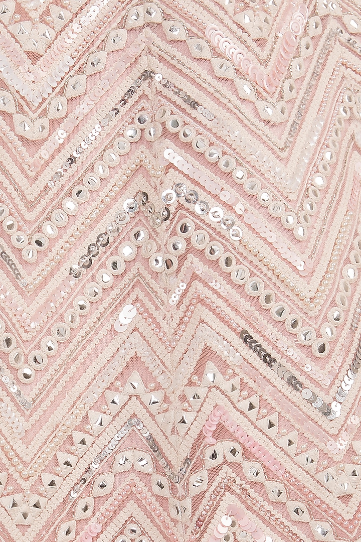 Ivory & Pink Embellished Lehenga Set by Aarti Mahtani at Pernia's Pop Up Shop