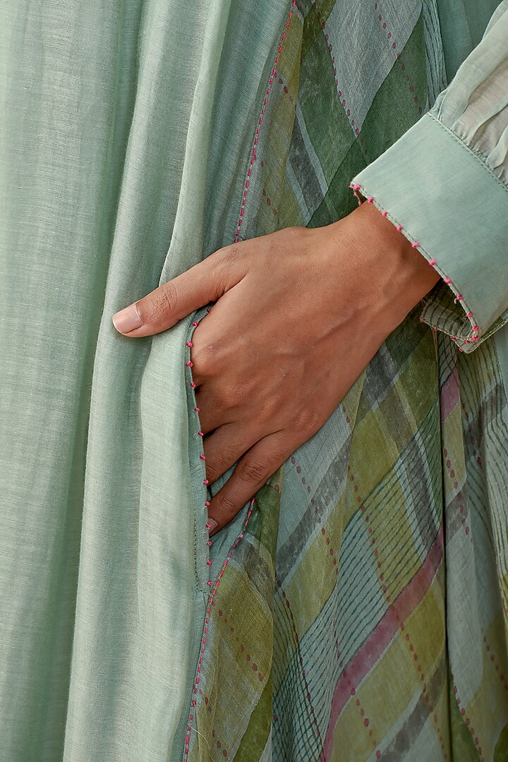 English Green Mul Chanderi Block Printed Kurta Set by AAMRASS at Pernia's Pop Up Shop