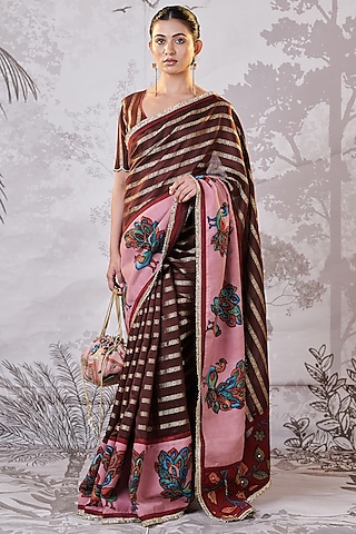 Brown Banarasi Silk Chanderi Kalamkari Hand-Painted Saree Set by AAMRA BY LAVANYA