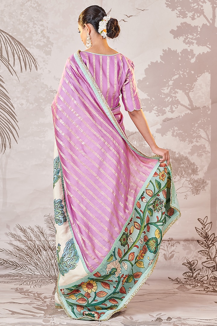 Lilac Banarasi Silk Chanderi Kalamkari Hand-Painted Wedding Saree Set by AAMRA BY LAVANYA at Pernia's Pop Up Shop