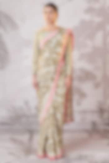 Ivory Silk Floral Hand-Painted Kalamkari & Embroidered Wedding Saree Set by AAMRA BY LAVANYA at Pernia's Pop Up Shop