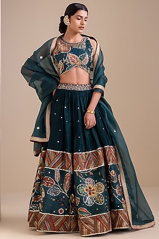Rama Green Silk Kalamkari Hand Embroidered Lehenga Set by AAMRA BY LAVANYA