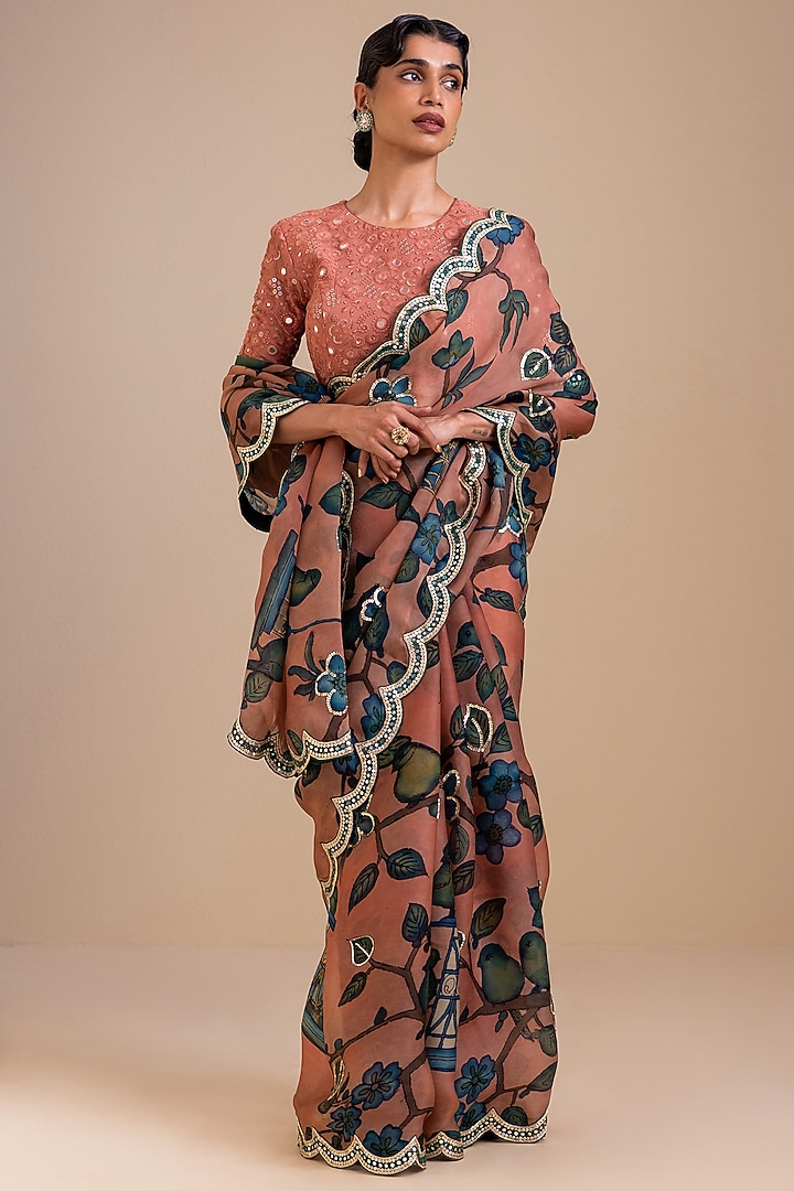 Sandrose Pink Organza Kalamkari Hand Painted Reception Saree Set by AAMRA BY LAVANYA at Pernia's Pop Up Shop