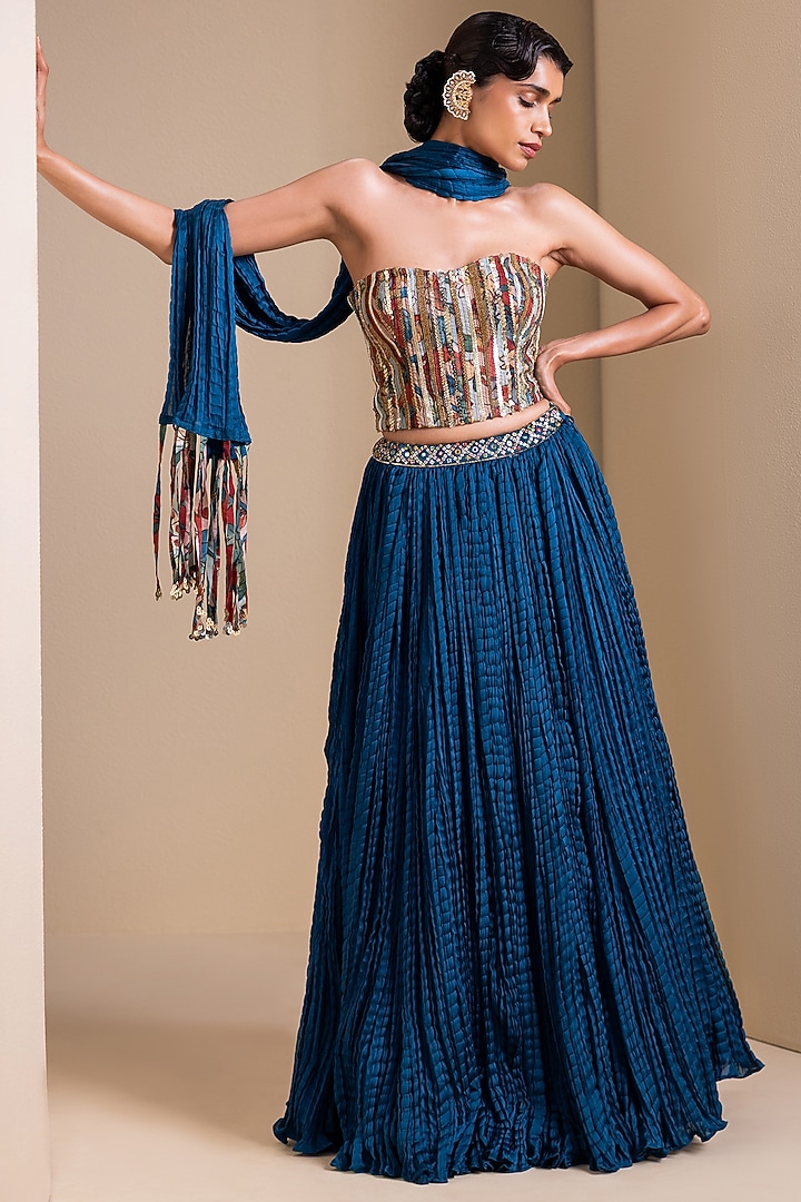 Peacock Blue Silk Crushed Dupatta by AAMRA BY LAVANYA at Pernia's Pop Up Shop
