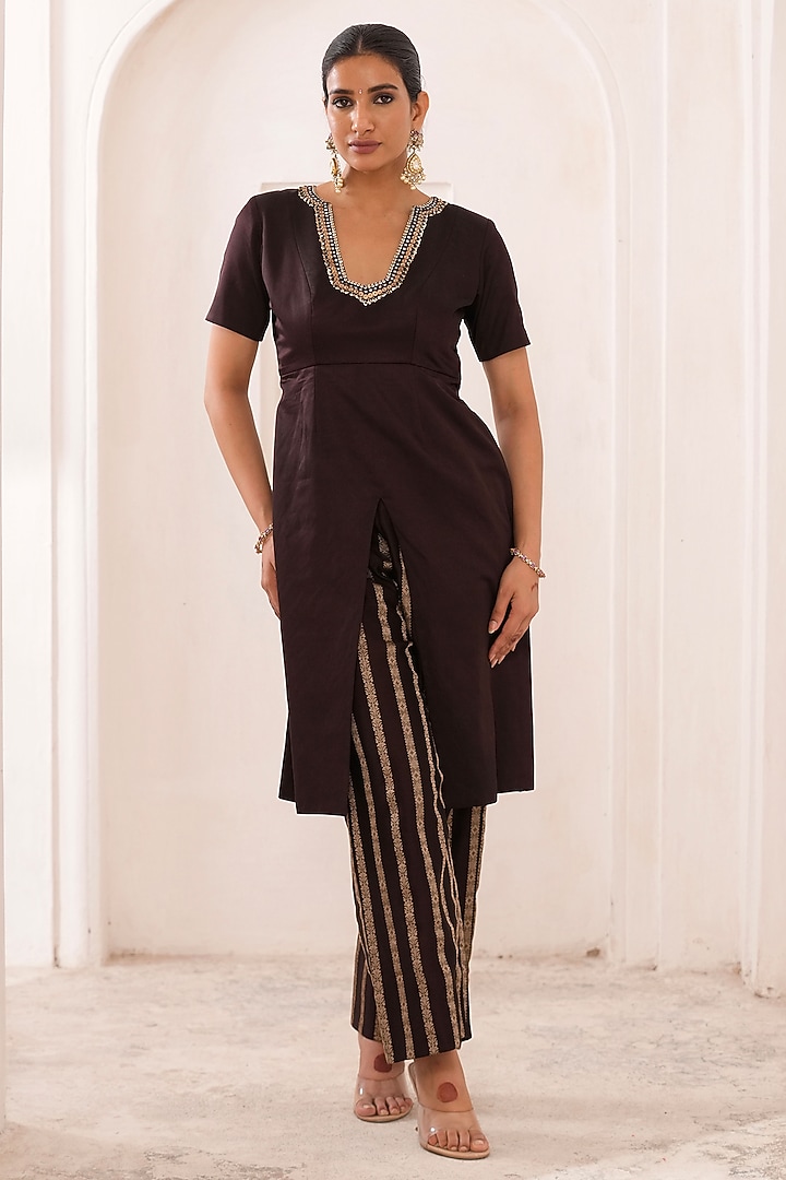 Brown Silk & Banarasi Chanderi Silk Embroidered Kurta Set by AAMRA BY LAVANYA at Pernia's Pop Up Shop