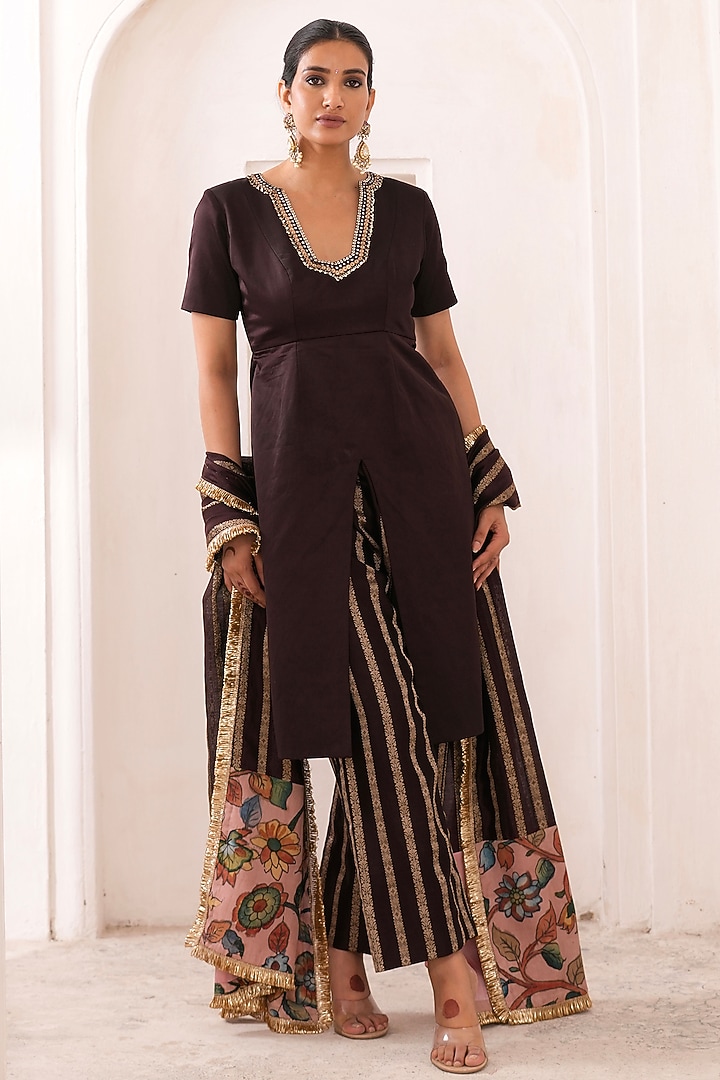 Brown Silk & Banarasi Chanderi Silk Embroidered Kurta Set by AAMRA BY LAVANYA at Pernia's Pop Up Shop