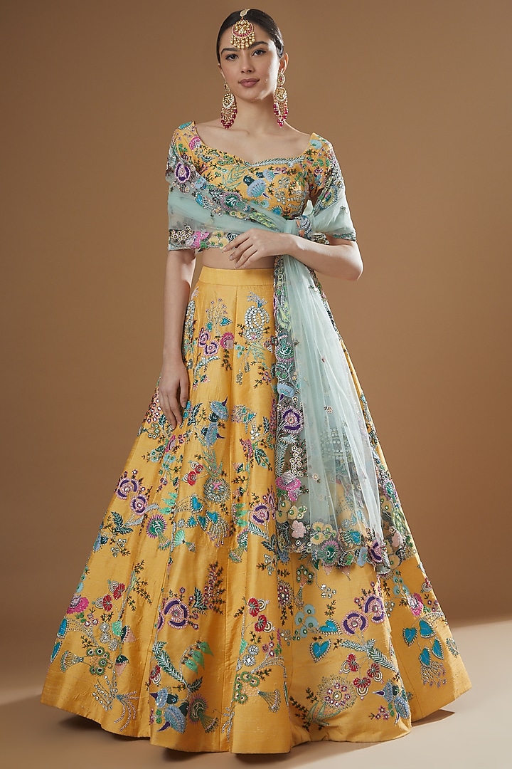 Yellow Raw Silk Embellished Bridal Lehenga Set by Aisha Rao at Pernia's Pop Up Shop