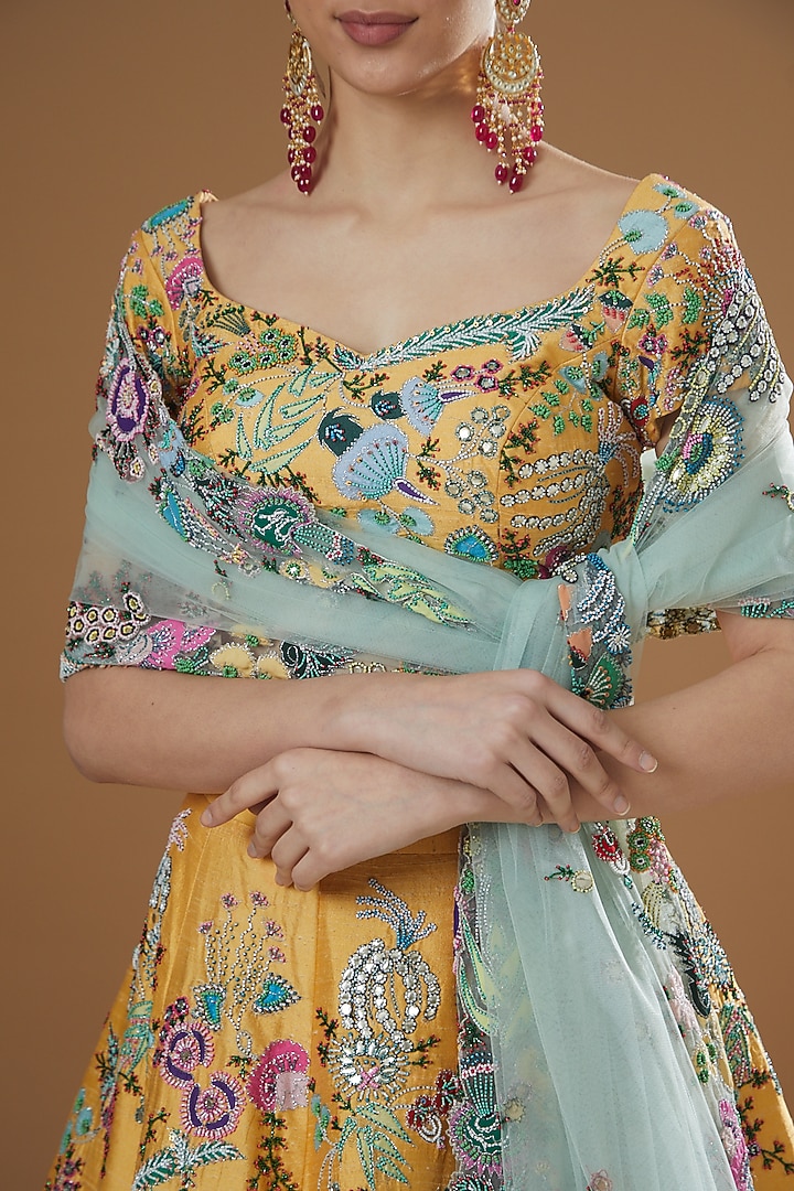 Yellow Raw Silk Embellished Bridal Lehenga Set by Aisha Rao at Pernia's Pop Up Shop