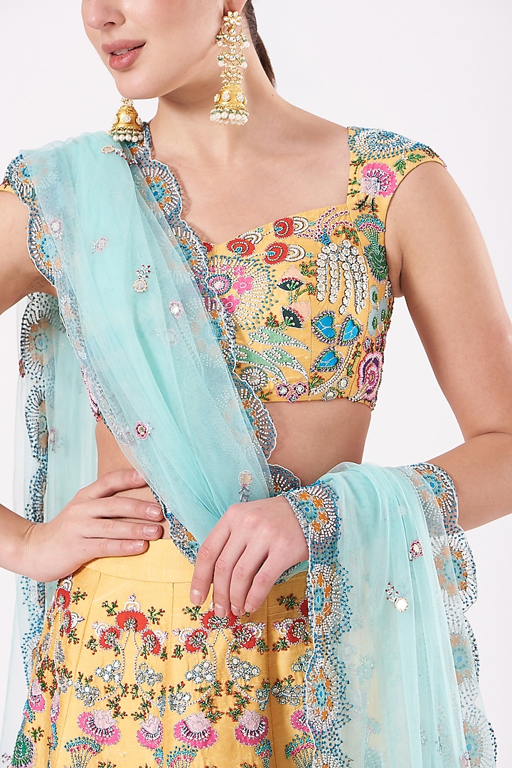 Pale Yellow Embellished Kalidar Bridal Lehenga Set by Aisha Rao at Pernia's Pop Up Shop