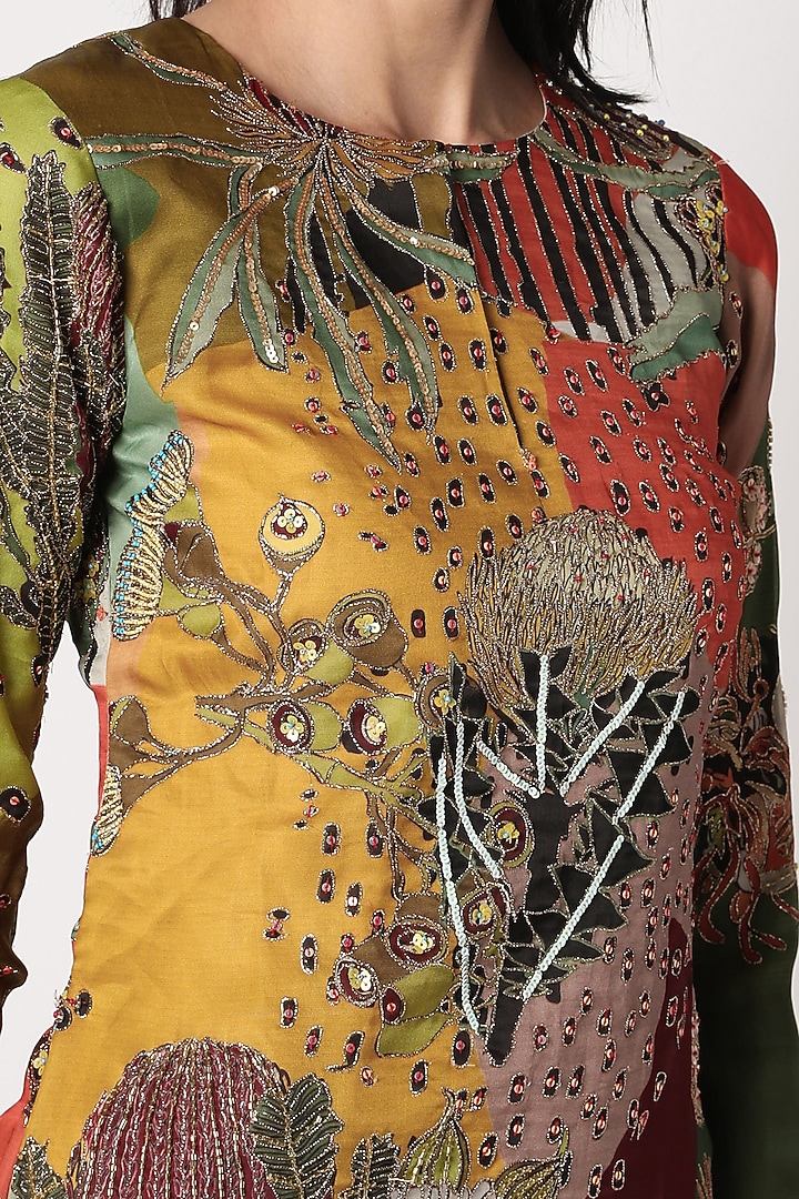 Olive Green Printed & Hand Embellished Kurta Set by Aisha Rao at Pernia's Pop Up Shop