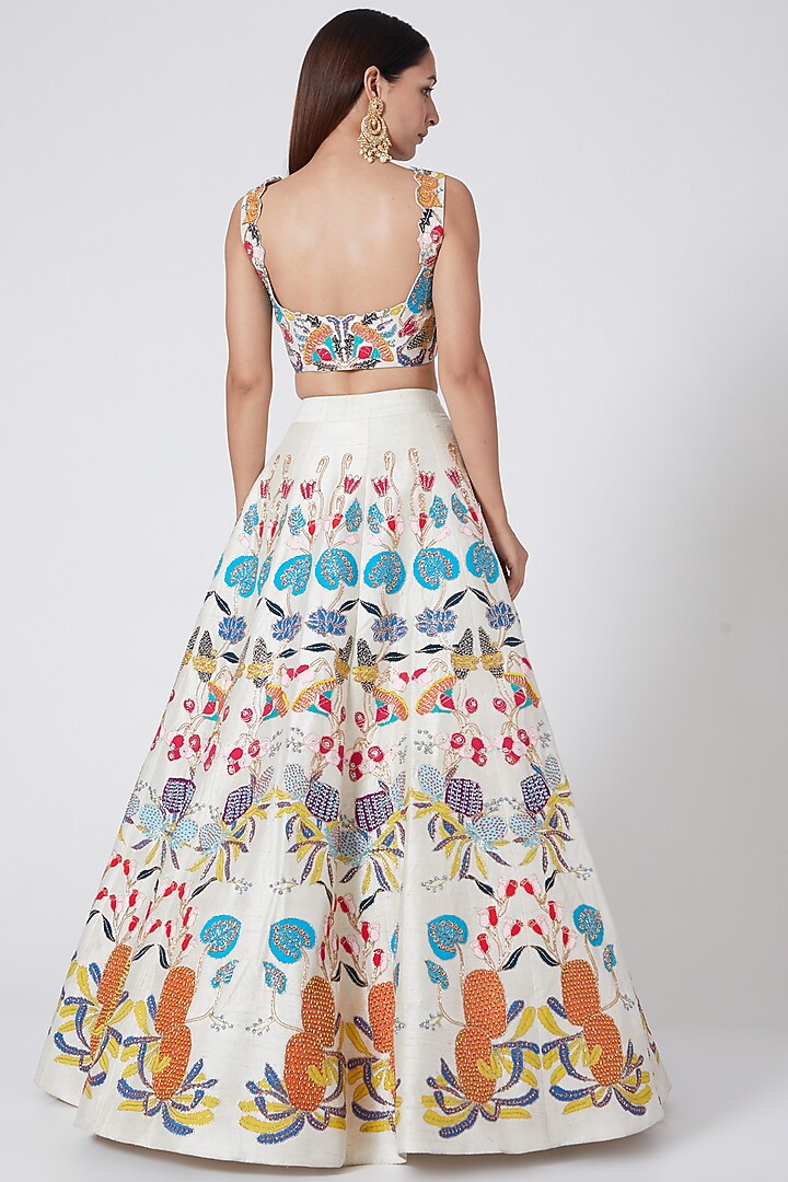 Ivory Hand Embellished & Printed Bridal Lehenga Set by Aisha Rao at Pernia's Pop Up Shop