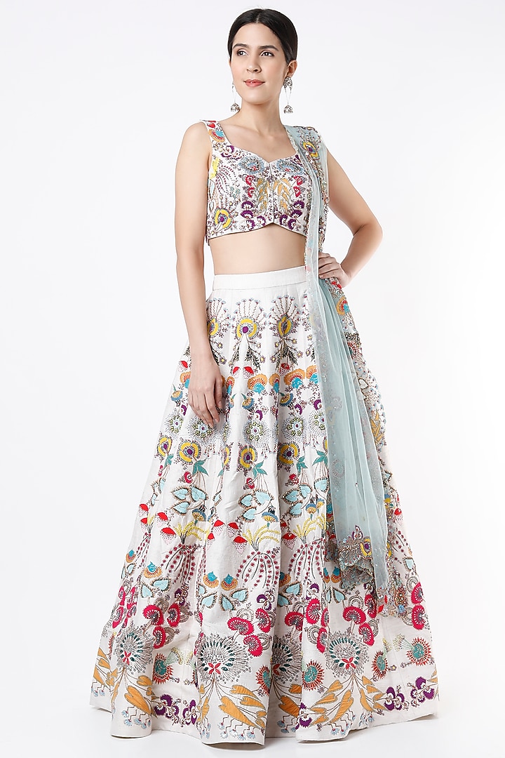 Ivory Applique Embroidered Kalidar Bridal Lehenga Set by Aisha Rao at Pernia's Pop Up Shop
