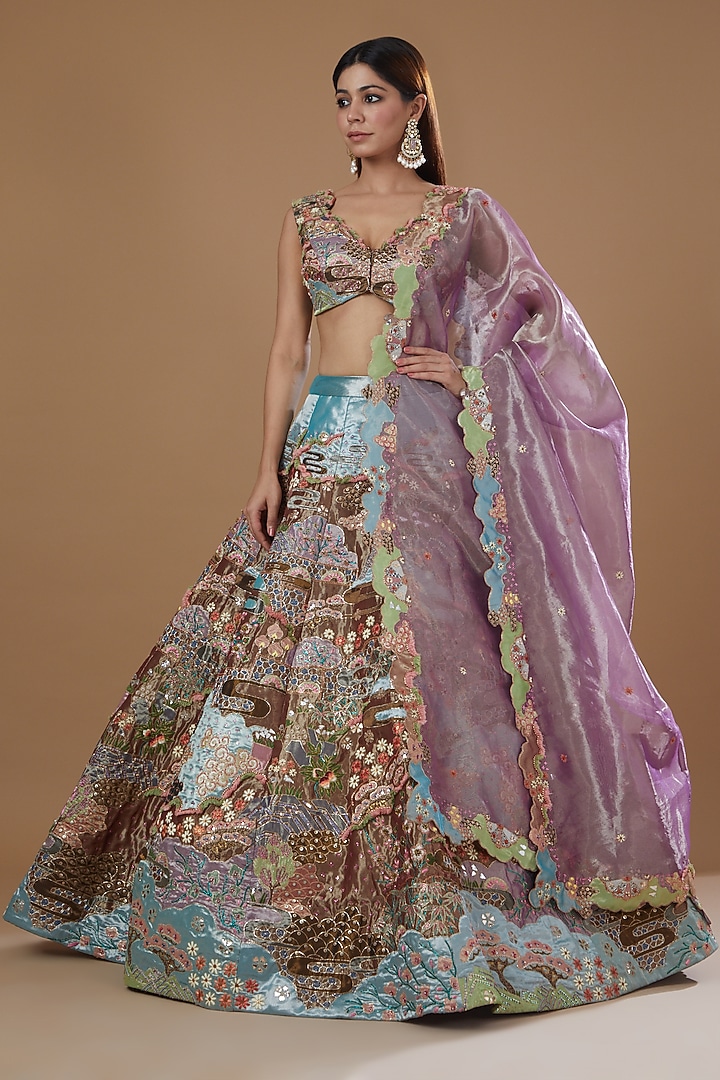 Antique Gold Tissue Printed Bridal Lehenga Set by Aisha Rao at Pernia's Pop Up Shop