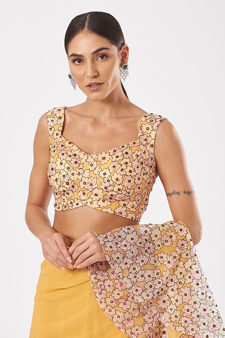 Yellow Organza Printed Reception Saree Set by Aisha Rao at Pernia's Pop Up Shop
