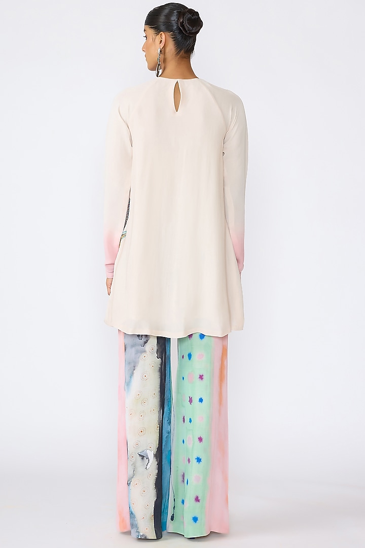 Ivory & Pink Double Georgette Applique Embellished Kurta Set by Aisha Rao at Pernia's Pop Up Shop